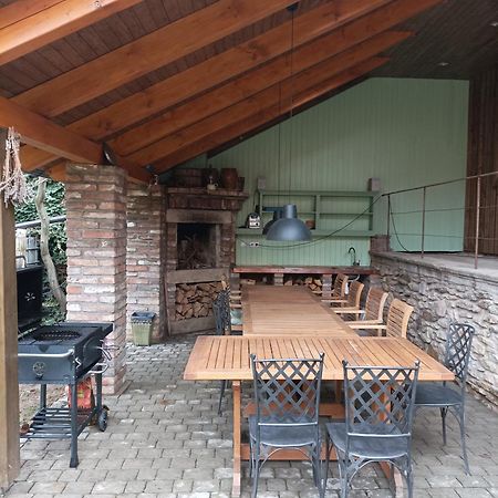 Apartman Na Statku Miskovice  외부 사진