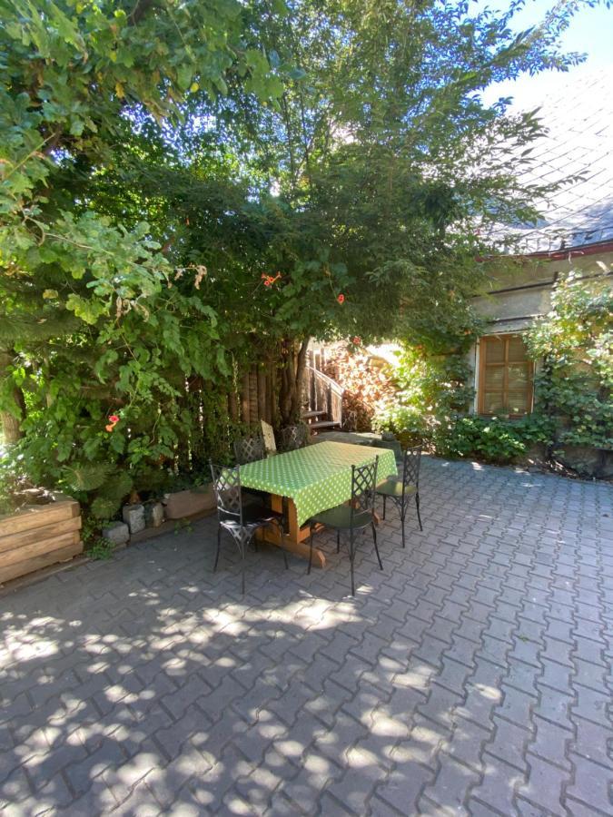 Apartman Na Statku Miskovice  외부 사진